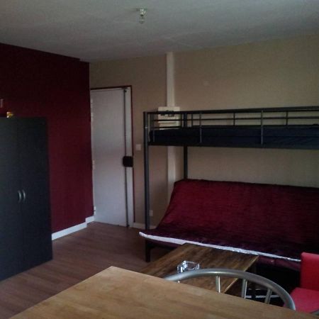 Studio Near Paris Metro Robespierre Баньоле Экстерьер фото