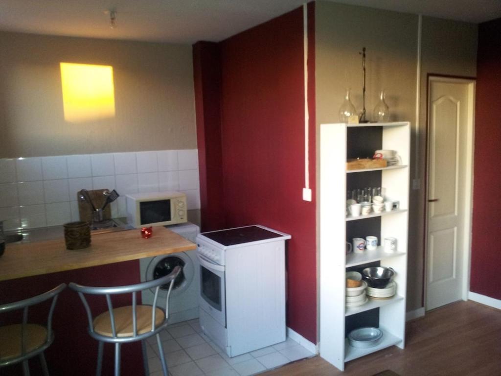 Studio Near Paris Metro Robespierre Баньоле Экстерьер фото